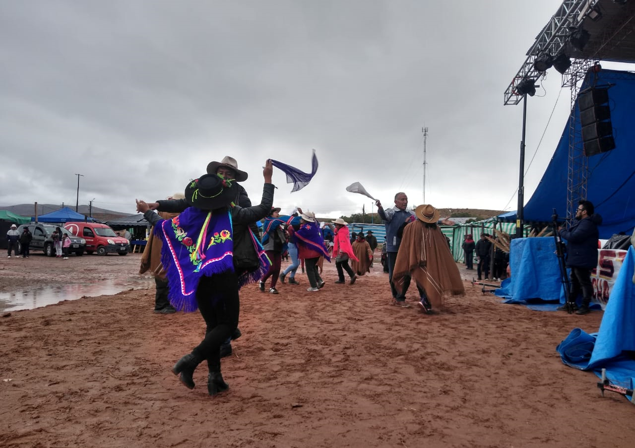 festival de la Chicha y la tonada en tres cruces