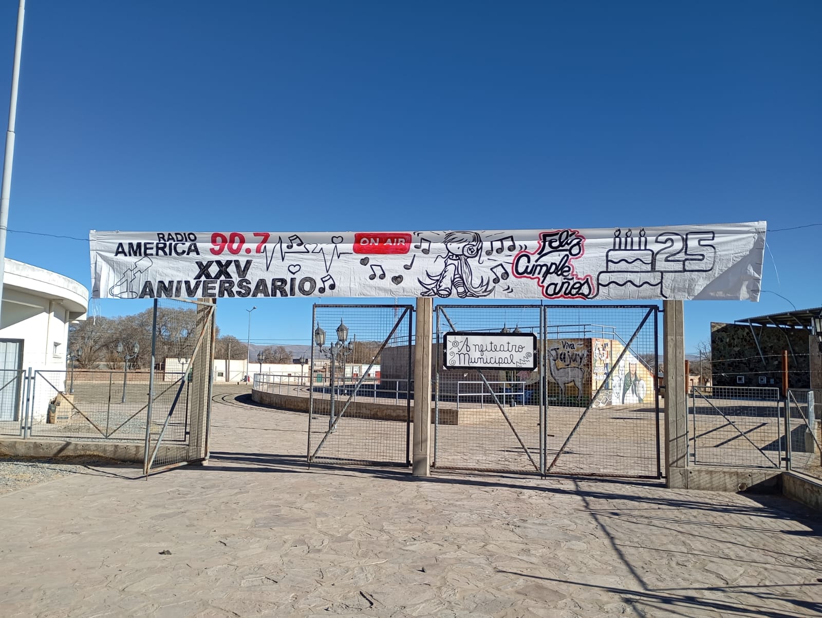 25 años radio america